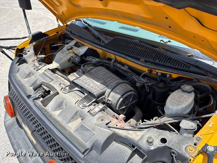 image for item FC5880 2015 Chevrolet Express G4500 school bus