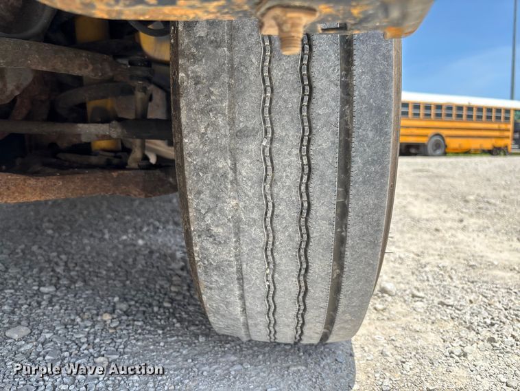 image for item FC5880 2015 Chevrolet Express G4500 school bus