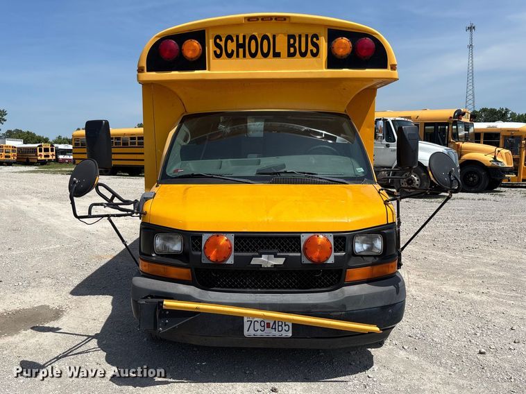 image for item FC5883 2010 Chevrolet Express 3500 school bus