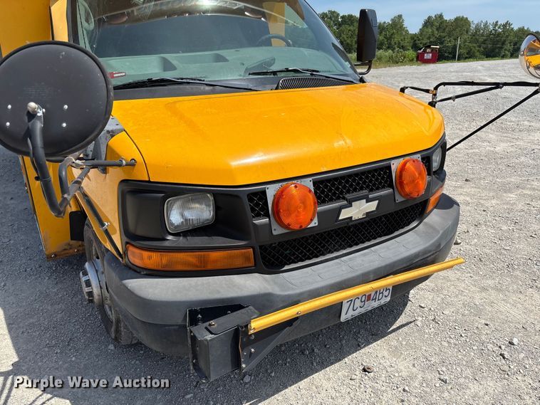image for item FC5883 2010 Chevrolet Express 3500 school bus