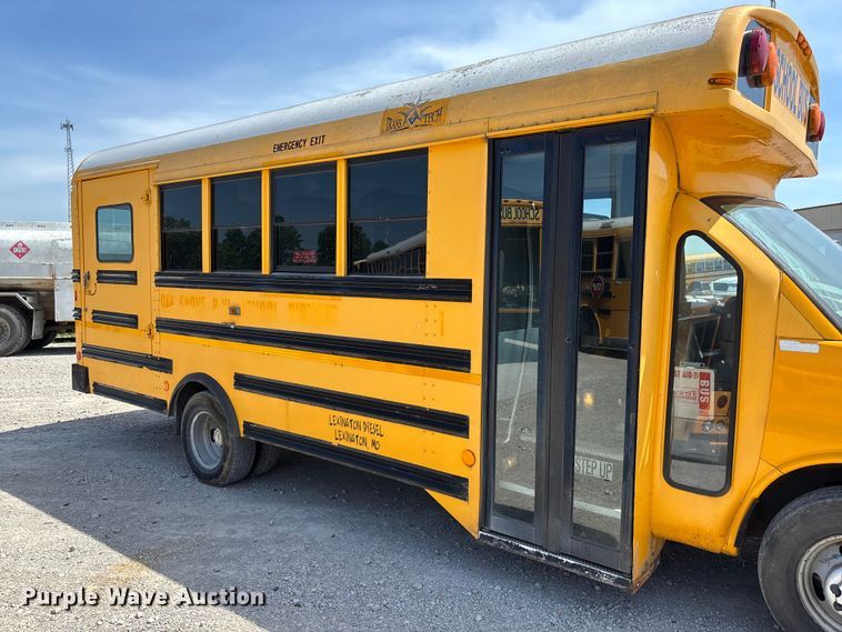 image for item FC5883 2010 Chevrolet Express 3500 school bus