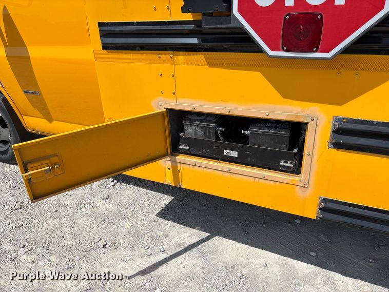 image for item FC5883 2010 Chevrolet Express 3500 school bus