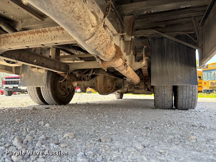 image for item FC5883 2010 Chevrolet Express 3500 school bus
