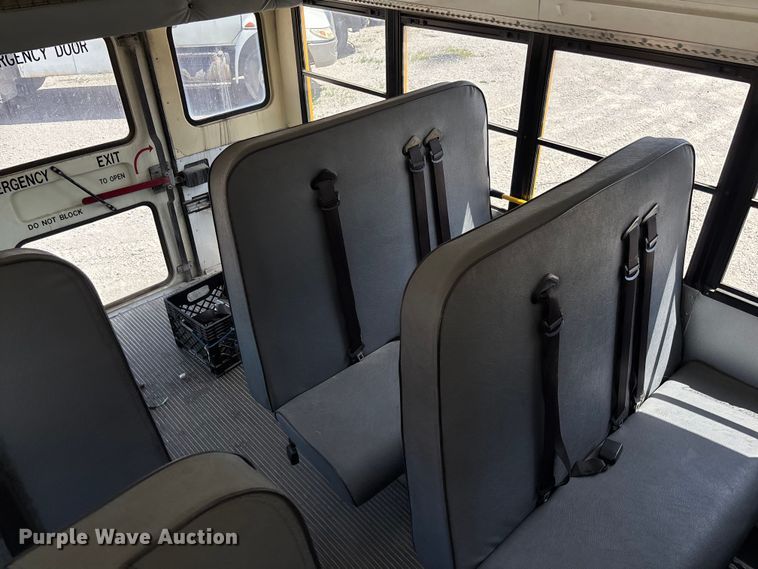 image for item FC5883 2010 Chevrolet Express 3500 school bus