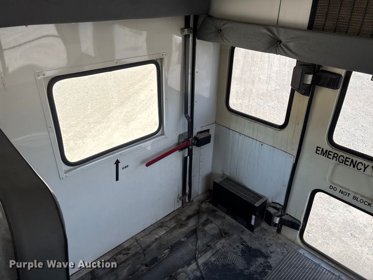 image for item FC5883 2010 Chevrolet Express 3500 school bus