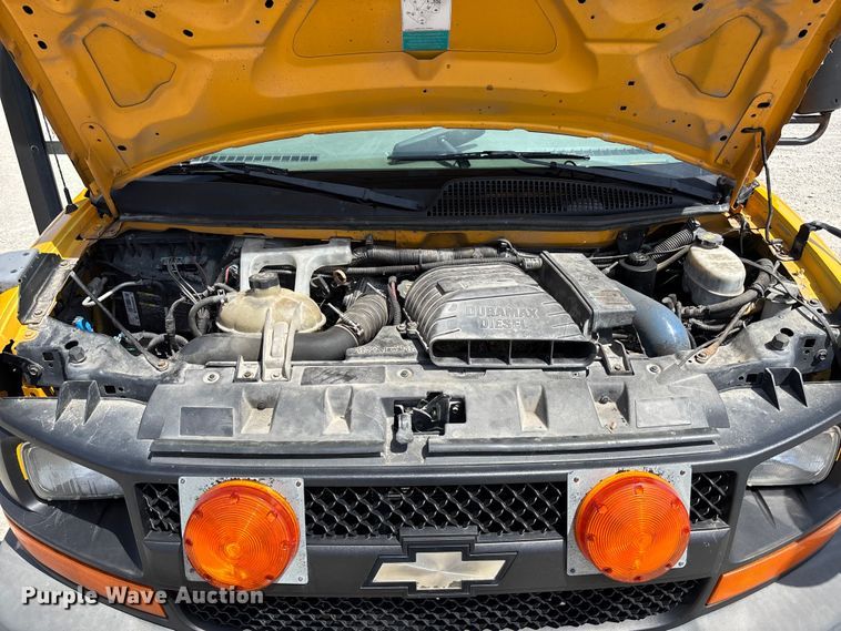 image for item FC5883 2010 Chevrolet Express 3500 school bus