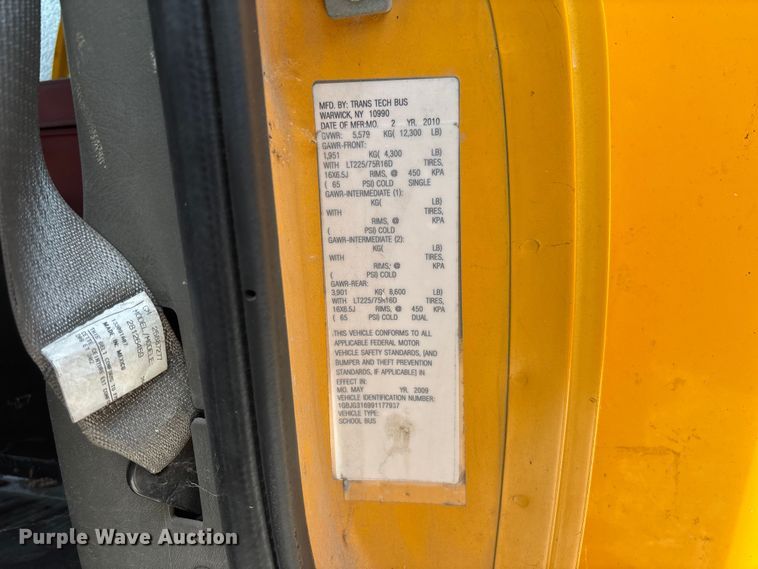 image for item FC5883 2010 Chevrolet Express 3500 school bus