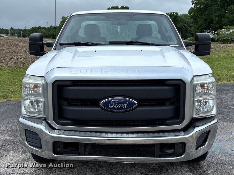 image for item FC5921 2016 Ford F250 Super Duty XL pickup truck