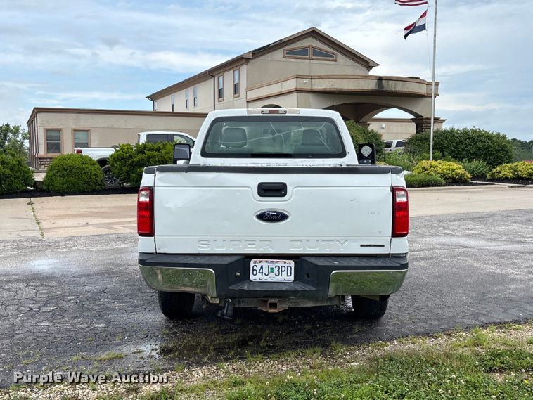 image for item FC5921 2016 Ford F250 Super Duty XL pickup truck