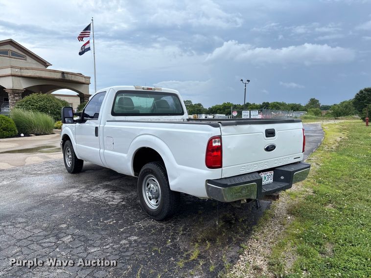 image for item FC5921 2016 Ford F250 Super Duty XL pickup truck