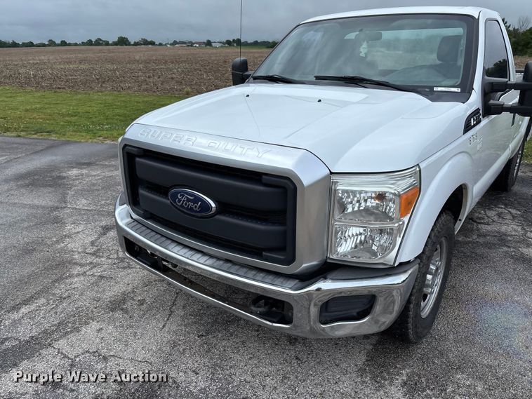 image for item FC5921 2016 Ford F250 Super Duty XL pickup truck