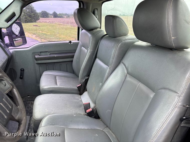 image for item FC5921 2016 Ford F250 Super Duty XL pickup truck