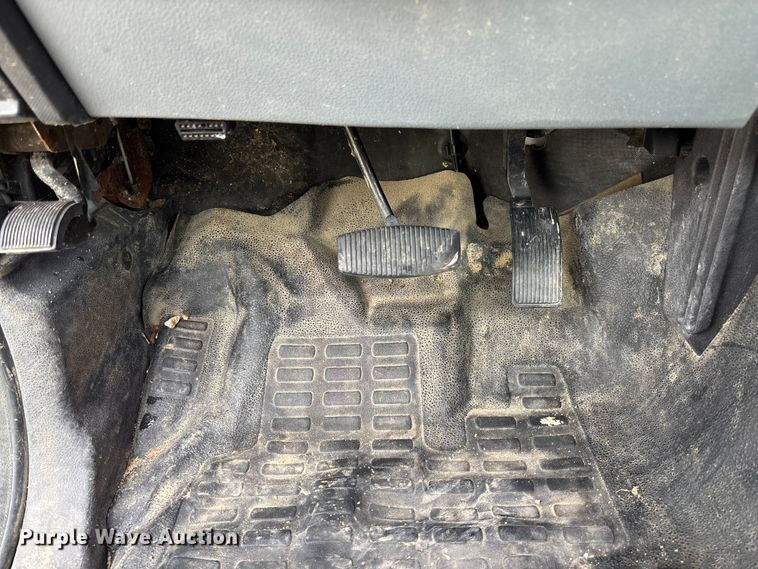 image for item FC5921 2016 Ford F250 Super Duty XL pickup truck