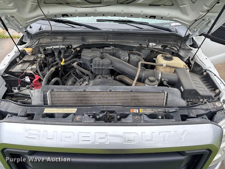 image for item FC5921 2016 Ford F250 Super Duty XL pickup truck