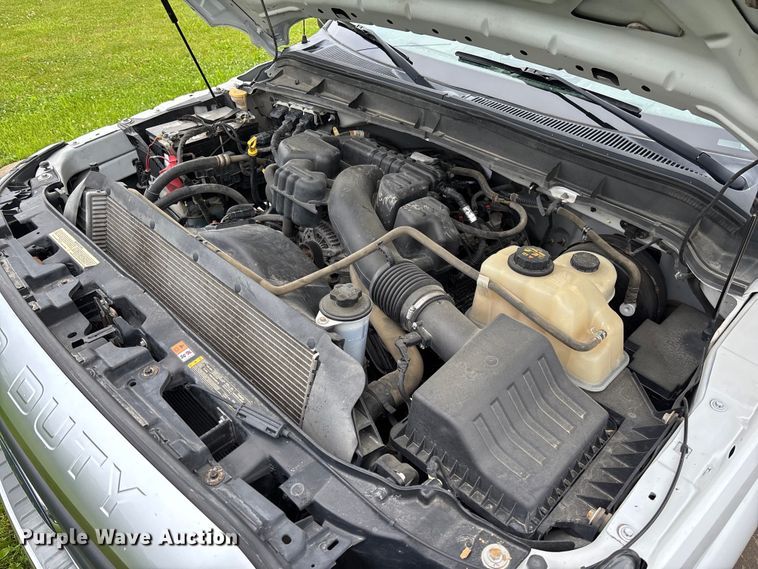 image for item FC5921 2016 Ford F250 Super Duty XL pickup truck