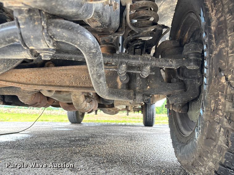 image for item FC5921 2016 Ford F250 Super Duty XL pickup truck