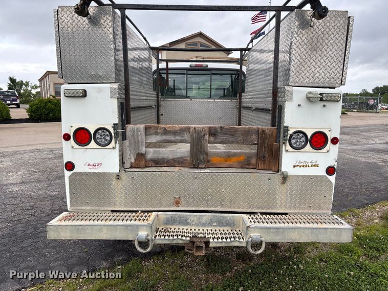image for item FC5922 2006 Ford F250 Super Duty XL Crew Cab utility bed pickup truck