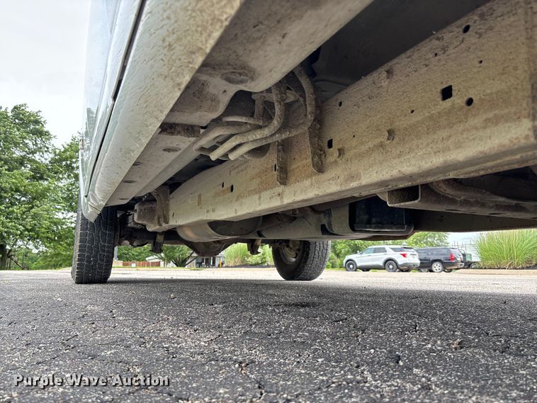 image for item FC5923 2017 Chevrolet Express LT3500 van