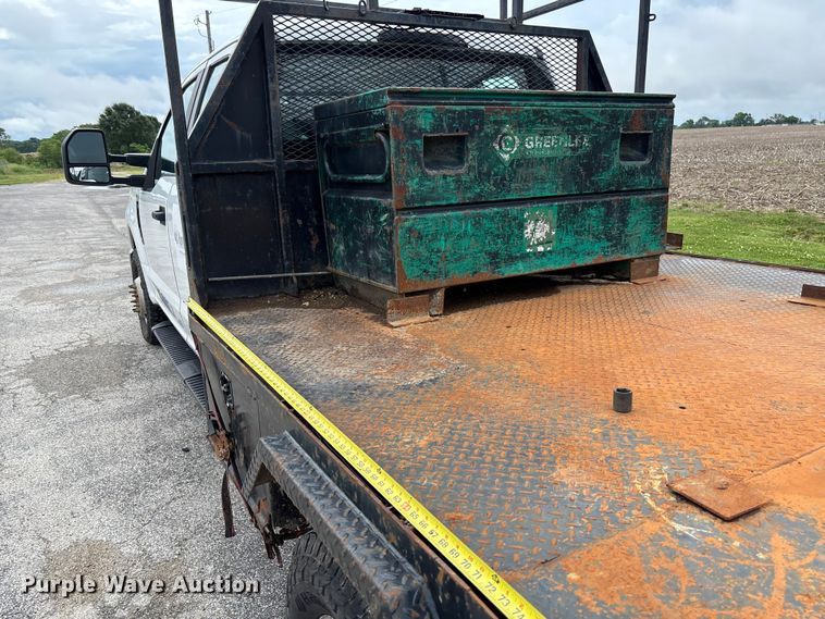 image for item FC5924 2017 Ford F350 Super Duty XL Ext. Cab flatbed pickup truck