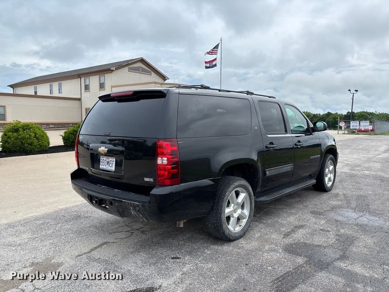 image for item FC5925 2009 Chevrolet Suburban SUV