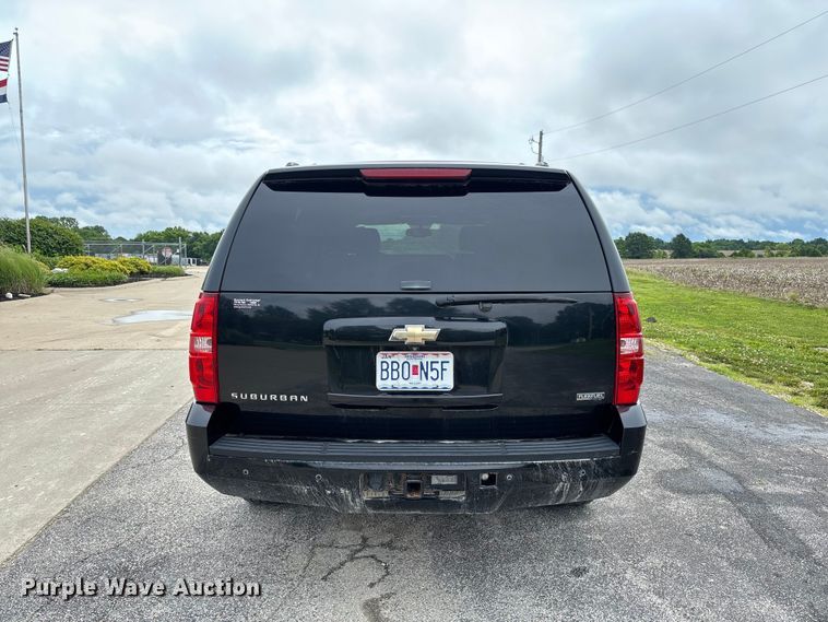 image for item FC5925 2009 Chevrolet Suburban SUV