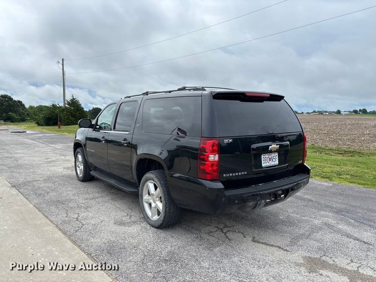 image for item FC5925 2009 Chevrolet Suburban SUV
