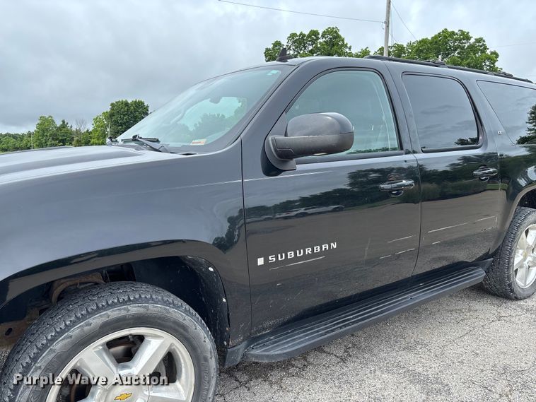 image for item FC5925 2009 Chevrolet Suburban SUV