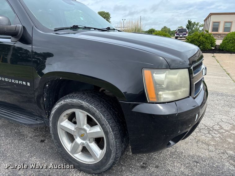 image for item FC5925 2009 Chevrolet Suburban SUV