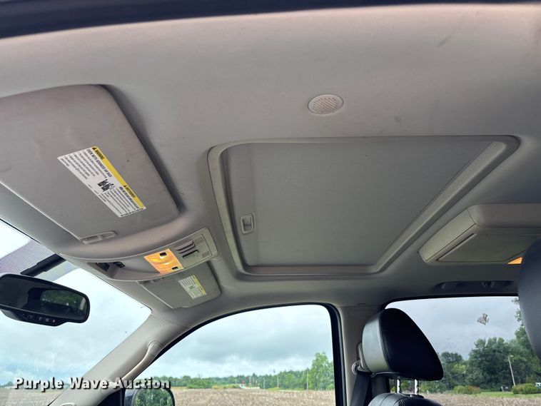 image for item FC5925 2009 Chevrolet Suburban SUV
