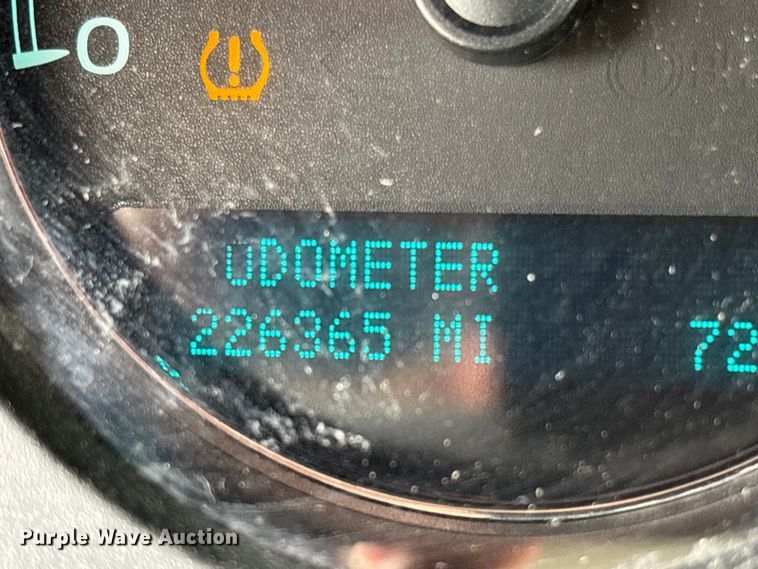 image for item FC5925 2009 Chevrolet Suburban SUV