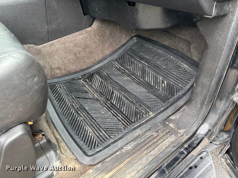 image for item FC5925 2009 Chevrolet Suburban SUV