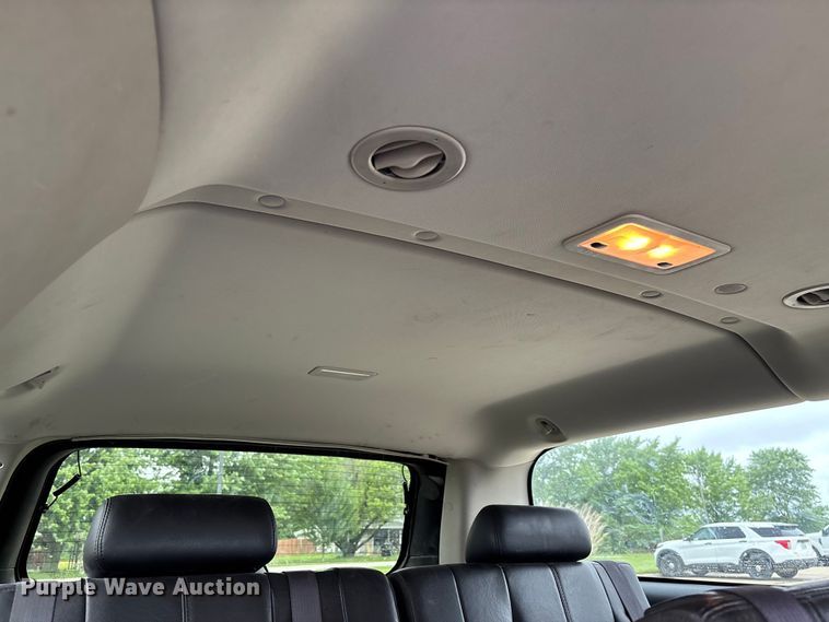 image for item FC5925 2009 Chevrolet Suburban SUV