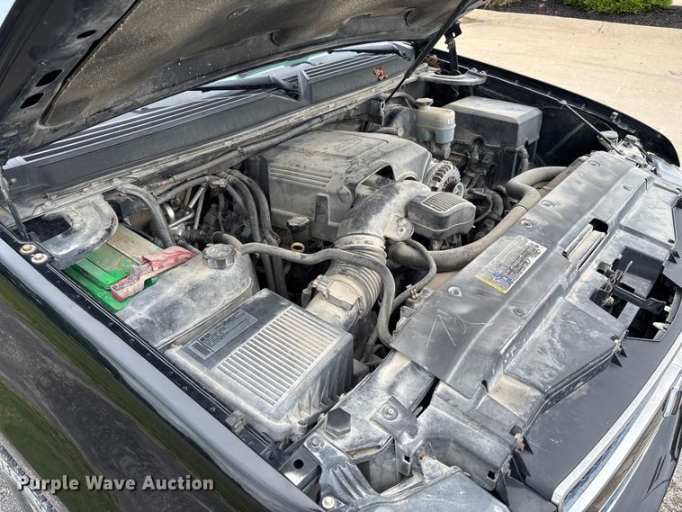 image for item FC5925 2009 Chevrolet Suburban SUV