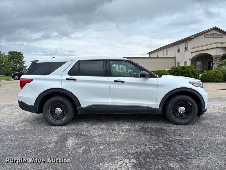 image for item FC5926 2020 Ford Explorer Police SUV
