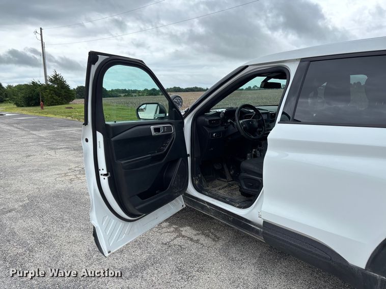 image for item FC5926 2020 Ford Explorer Police SUV
