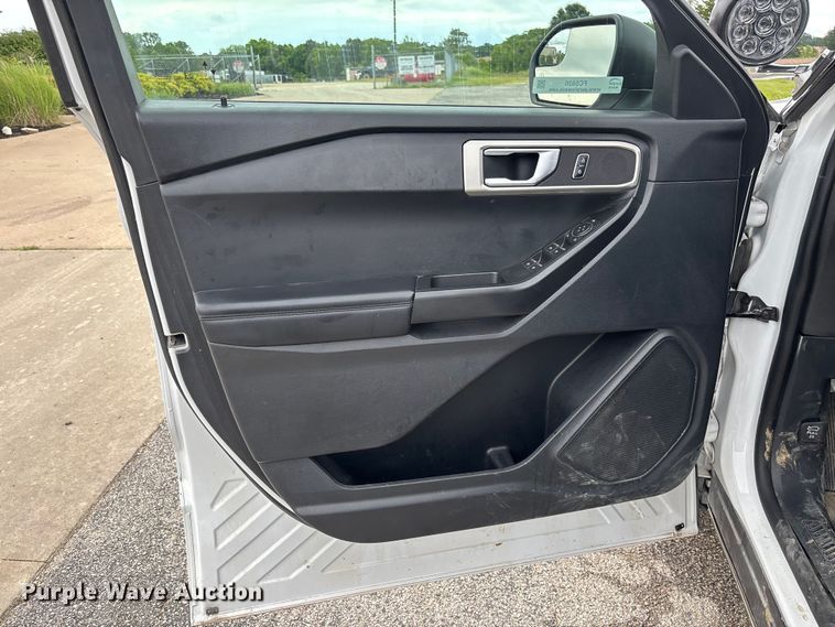 image for item FC5926 2020 Ford Explorer Police SUV