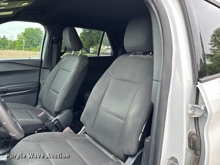 image for item FC5926 2020 Ford Explorer Police SUV