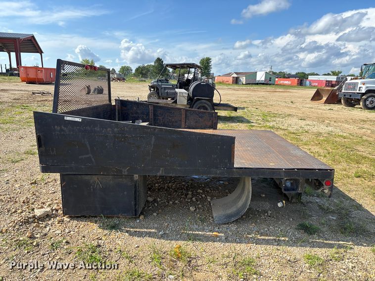 image for item FC5949 Flatbed pickup truck bed