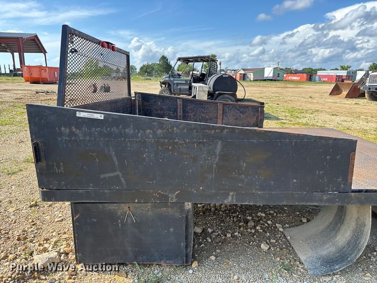 image for item FC5949 Flatbed pickup truck bed