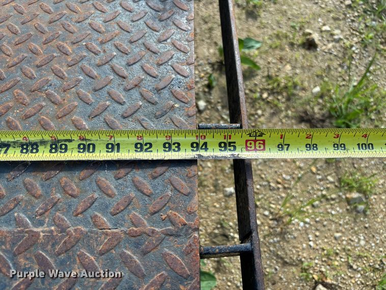 image for item FC5949 Flatbed pickup truck bed