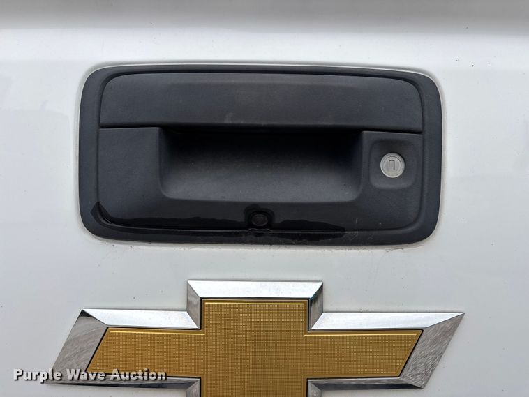 image for item FG0383 2015 Chevrolet Colorado Ext. Cab pickup truck