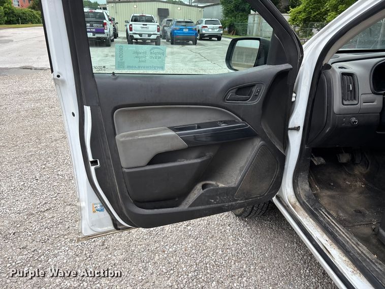 image for item FG0383 2015 Chevrolet Colorado Ext. Cab pickup truck