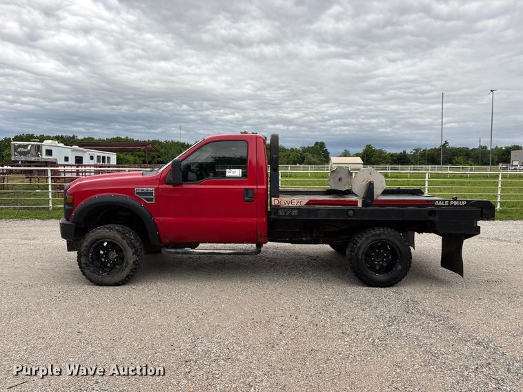 image for item FG0457 2008 Ford F250 Super Duty bale bed pickup truck