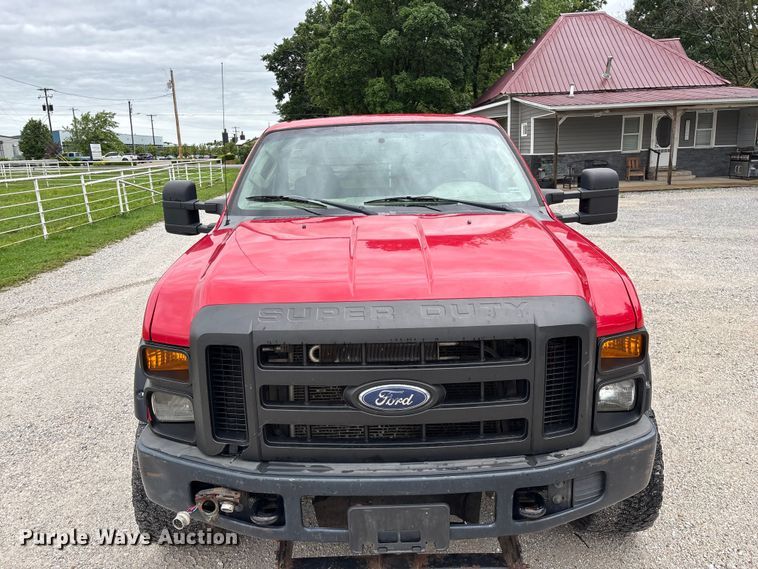 image for item FG0457 2008 Ford F250 Super Duty bale bed pickup truck