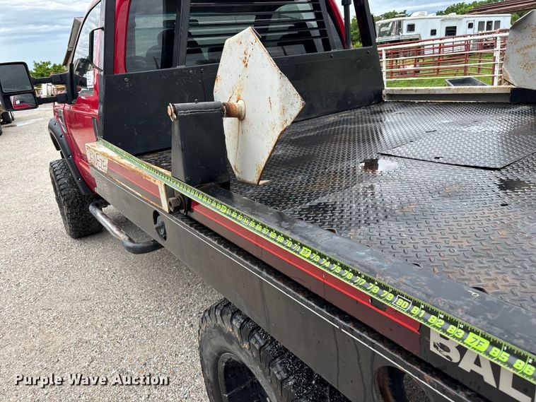image for item FG0457 2008 Ford F250 Super Duty bale bed pickup truck