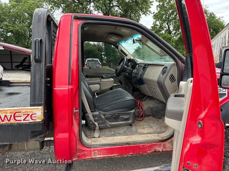 image for item FG0457 2008 Ford F250 Super Duty bale bed pickup truck