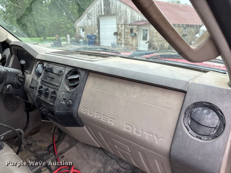 image for item FG0457 2008 Ford F250 Super Duty bale bed pickup truck