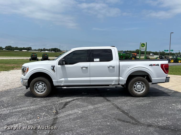 image for item FG0459 2021 Ford F150 Crew Cab pickup truck