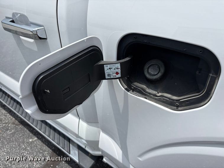 image for item FG0459 2021 Ford F150 Crew Cab pickup truck