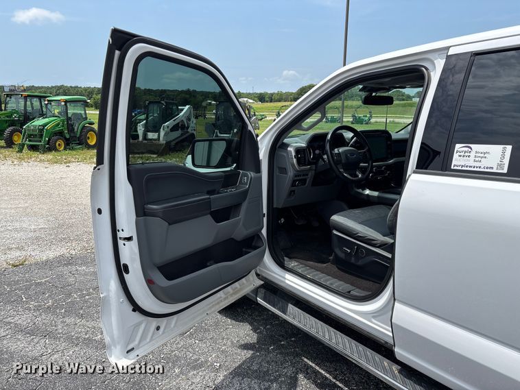 image for item FG0459 2021 Ford F150 Crew Cab pickup truck